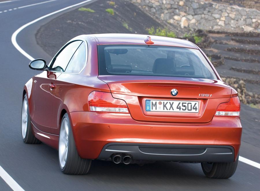  BMW 1-Series Coupe 2011 года  (фото 73 из 77)